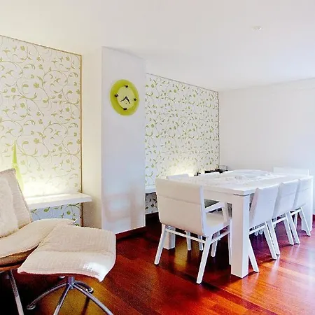 Presidental By Livingdowntown *