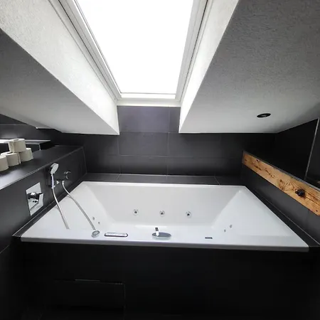 Presidental By Livingdowntown *